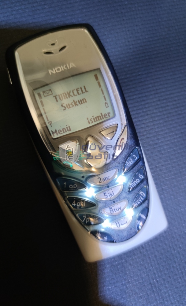 Nokia 8310